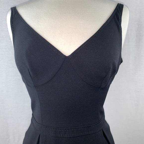 Moschino Cheap and Chic black wool sheath dress - Picture 4 of 8